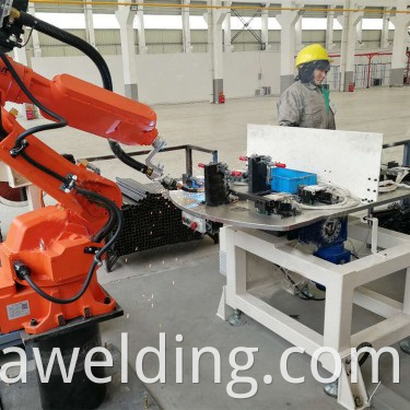 Yueda CO2 Welding Robot Arm Guide Rail Robot Welding Station